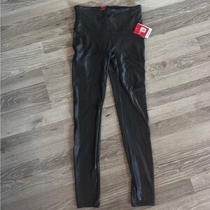 SPANX BNWT Faux Leather Leggings M